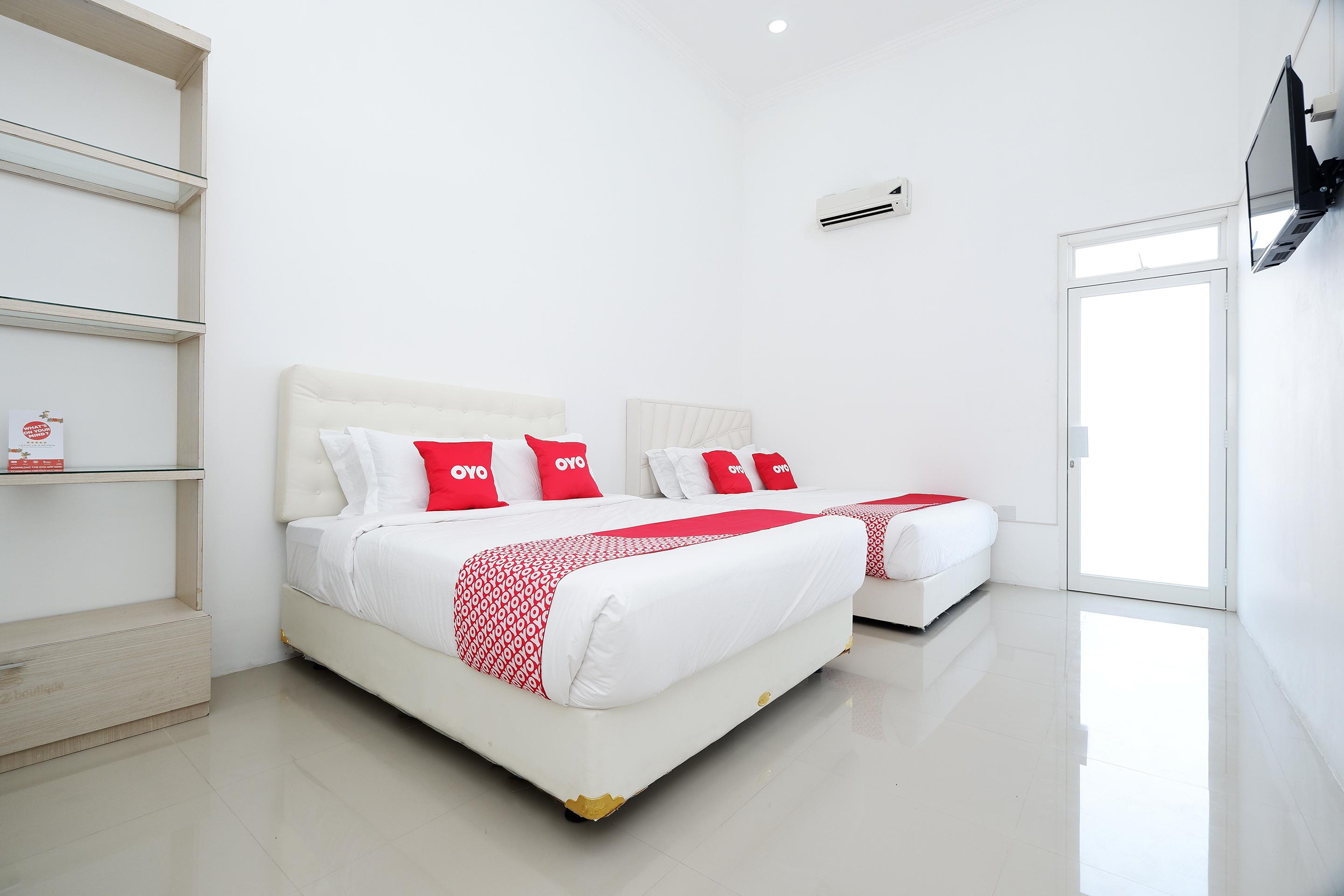Griya Rw Family Guest House Redpartner Solo Kültér fotó