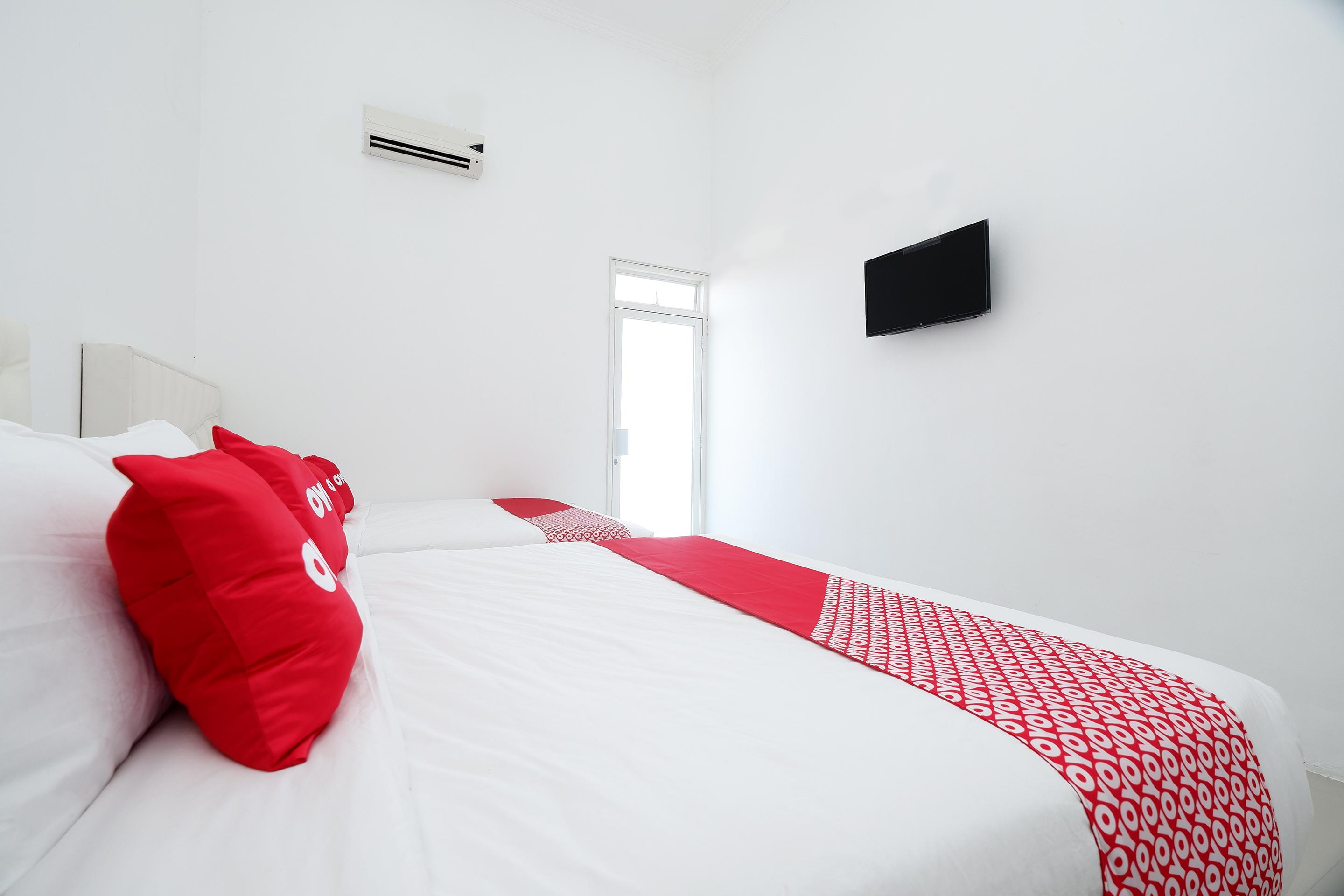 Griya Rw Family Guest House Redpartner Solo Kültér fotó