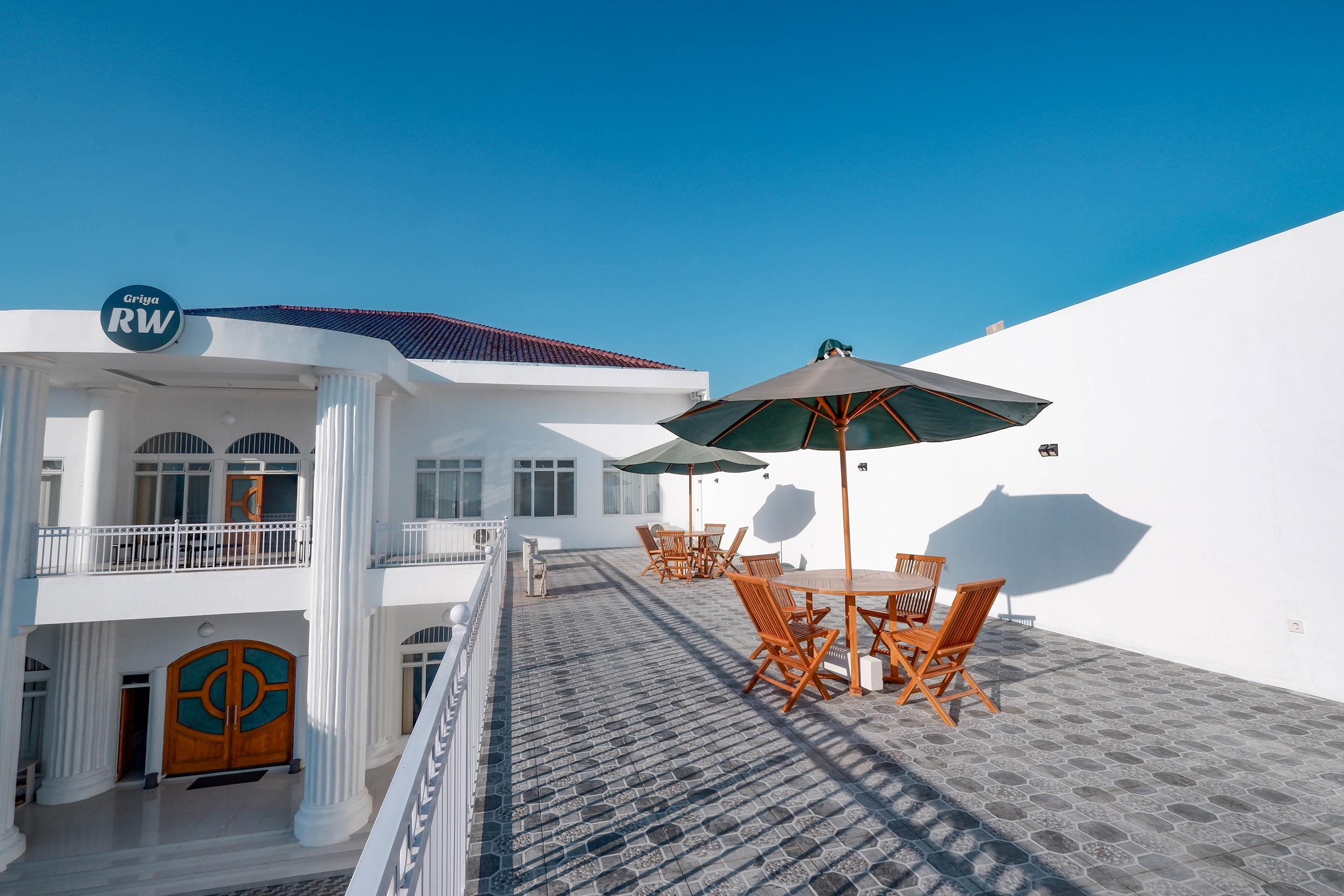Griya Rw Family Guest House Redpartner Solo Kültér fotó