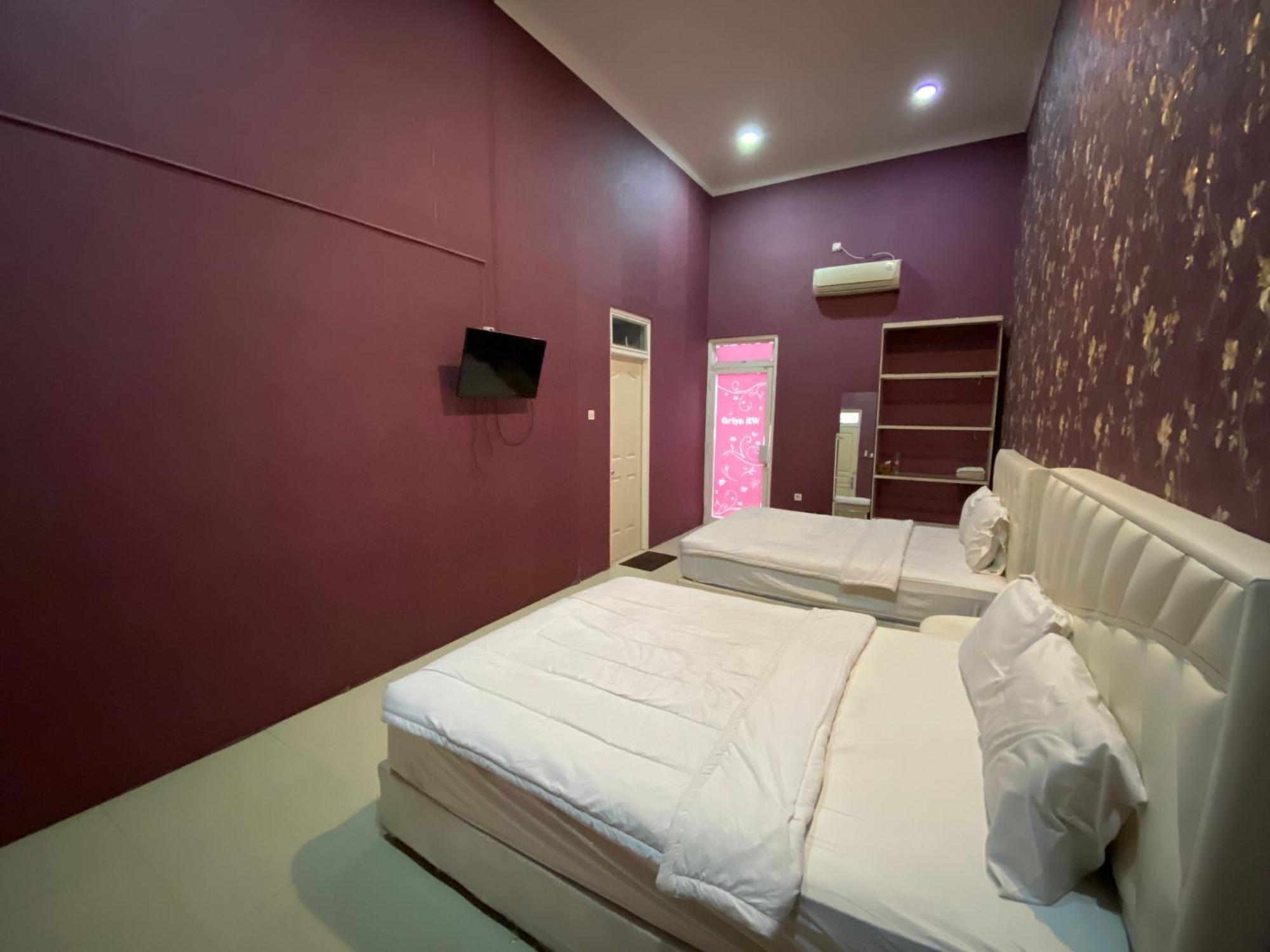 Griya Rw Family Guest House Redpartner Solo Kültér fotó