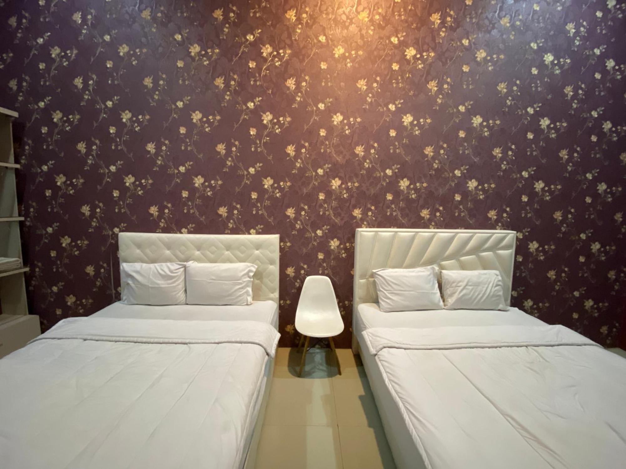 Griya Rw Family Guest House Redpartner Solo Kültér fotó